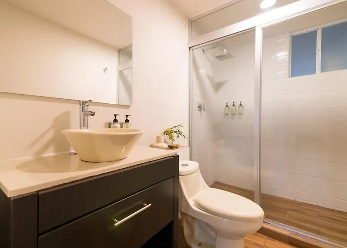 Huge 4br Super Located *