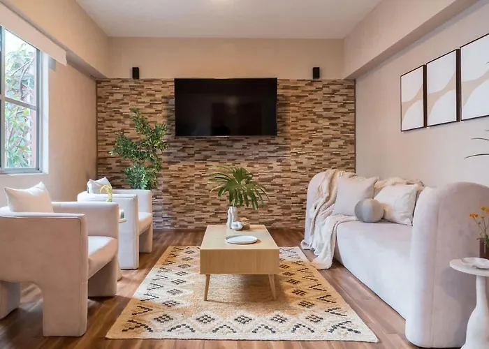 Huge 4br Super Located *