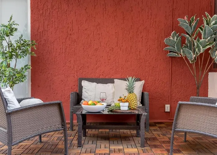 Apartment Huge 4br Super Located *