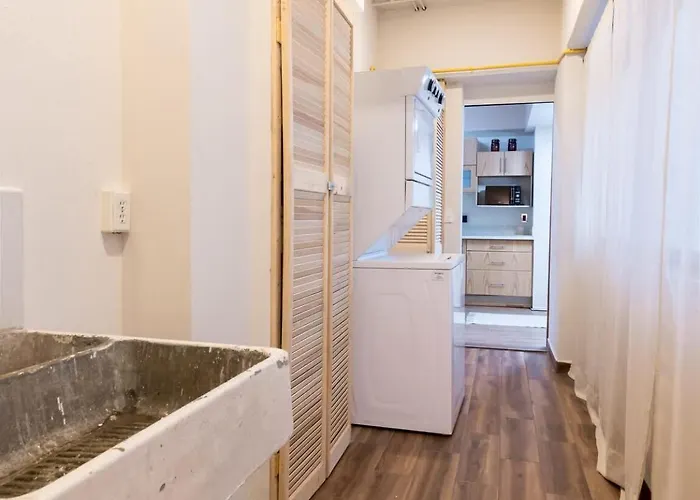 Huge 4br Super Located *